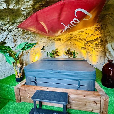 Gite - Petite Maison Proche Du Futuroscope Beaumont  Екстериор снимка